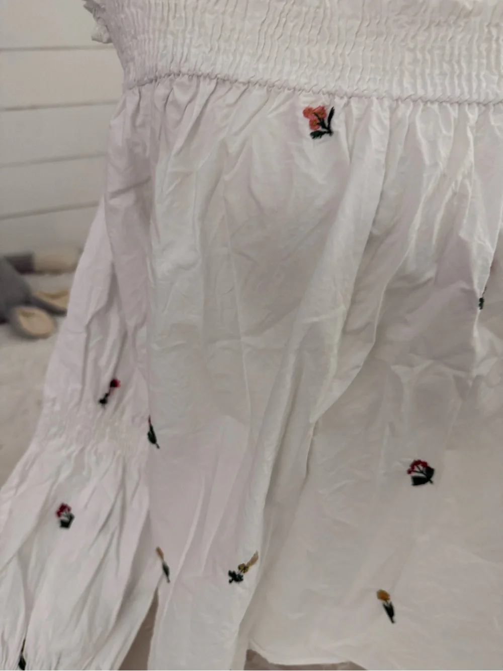 Zara White Off-Shoulder Floral Embroidered Blouse